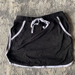 Black sport skirt with pockets size M